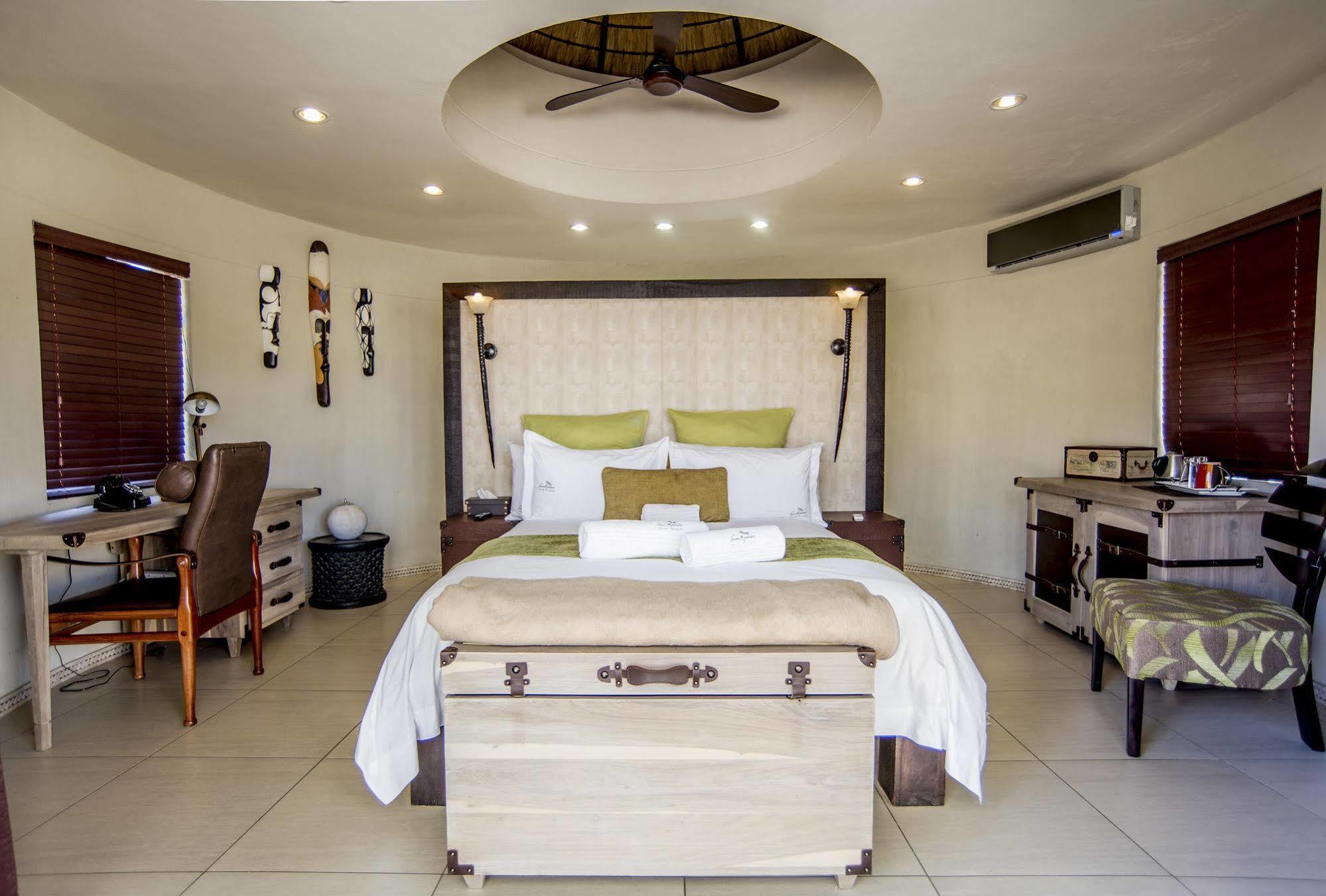 Sun Karros Daan Viljoen Hotel Windhoek Luaran gambar