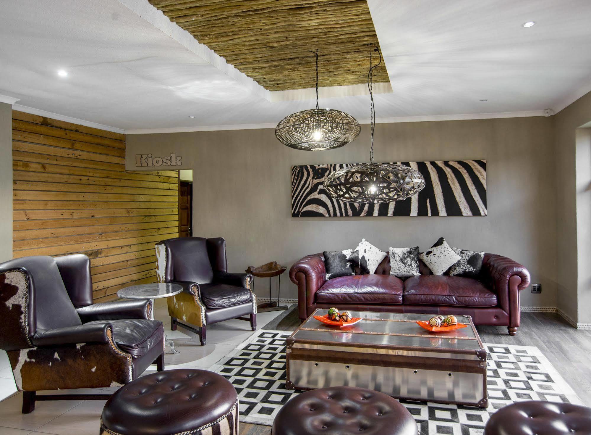 Sun Karros Daan Viljoen Hotel Windhoek Luaran gambar